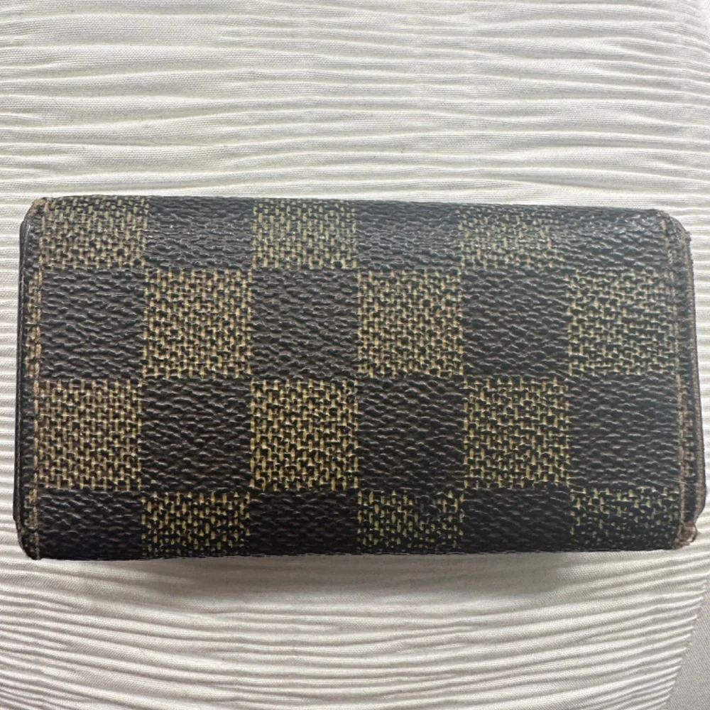 LOUIS VUITTON DAMIER EBENE 4 KEY HOLDER Authentic - Picture 2 of 13